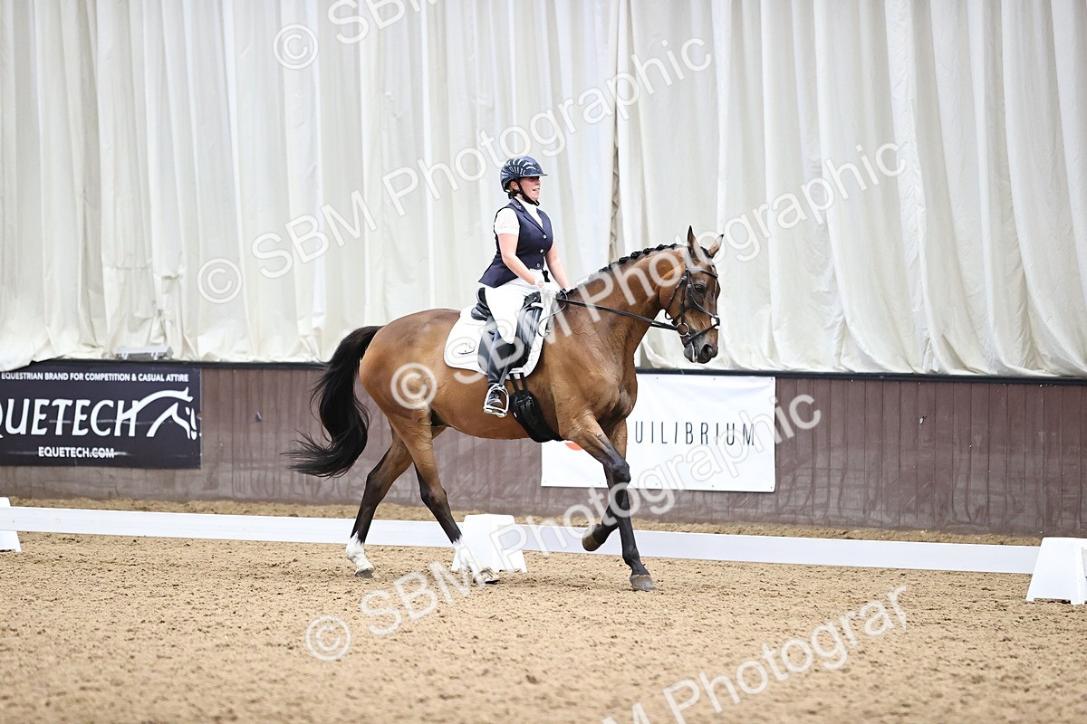SBM_002017 - Novice 4 - 11.15-13.22
