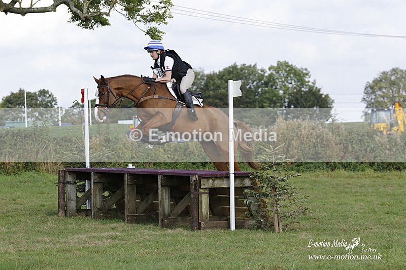  WWHT 171021 3347 - Intermediate (0.90m)  17/10/21