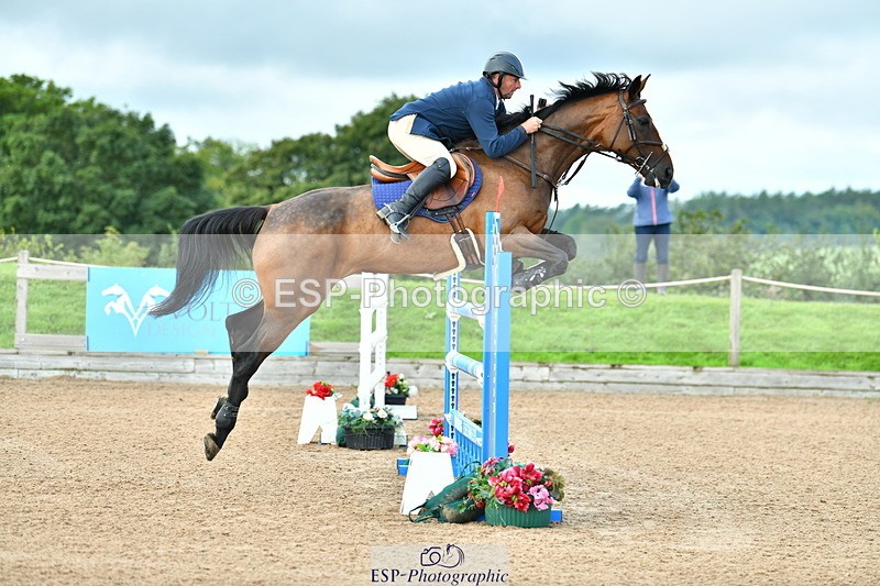 230723A-095553-10704 - Cls 4, 2 Star Small 1.30m