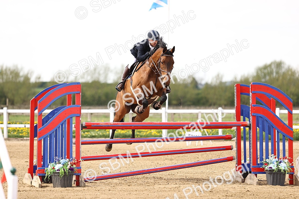 SBM_002300 - Class 11 - Senior newcomers - 1.10m