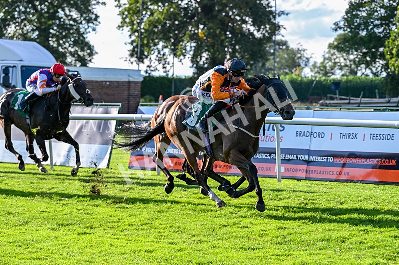 140926-Race 7-Forest Caper-7953 - Race 7 5.21pm Bowel Cancer Screening Programme Saves Lives Handicap