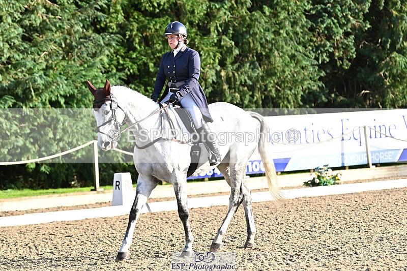 241023-161353-00881 - 014-Lizzie.Luxton-ST.TROPEZ