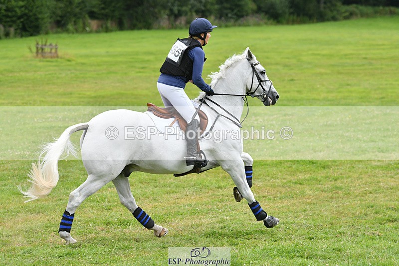 240804-131006-13711 - 455-Nicola_Horsley-Gubbins-RATHNAGREW_GREY_TEX