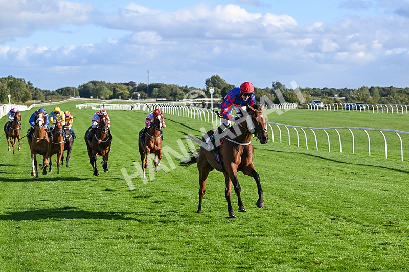 100924-Race 6-Half Moon Rising-0585 - Race 6