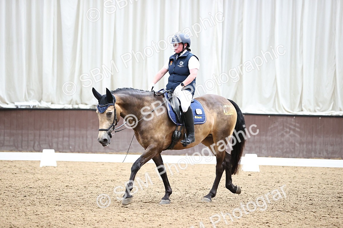 SBM_002404 - Novice 4 - 13.38-14.30