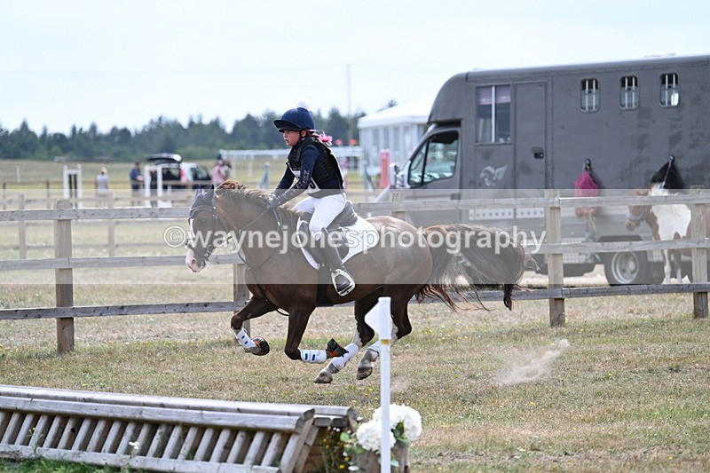 WJ7_1352 - XC Time 11:41 to 11:54