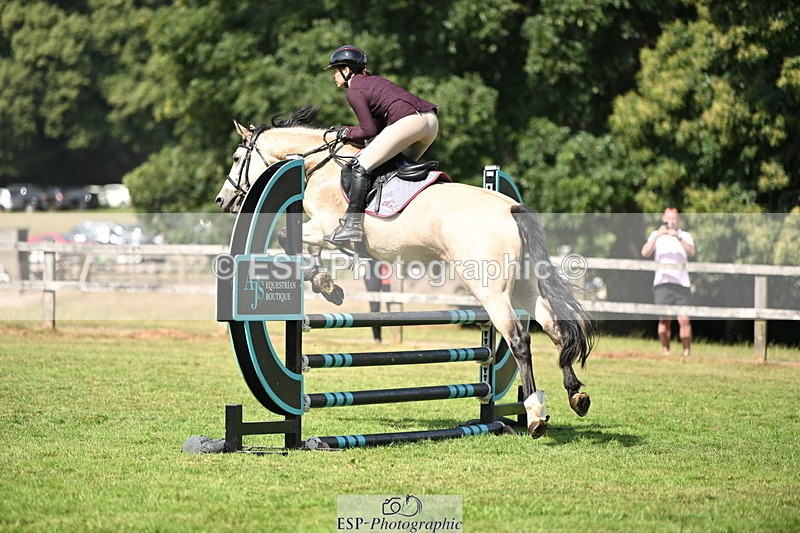 250704A-102501-06968 - Cls 25 Snr British Novice and 90cm