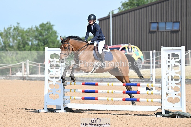 260722-101538-00104 - Cls 2 Brit Nov + 90cm Open