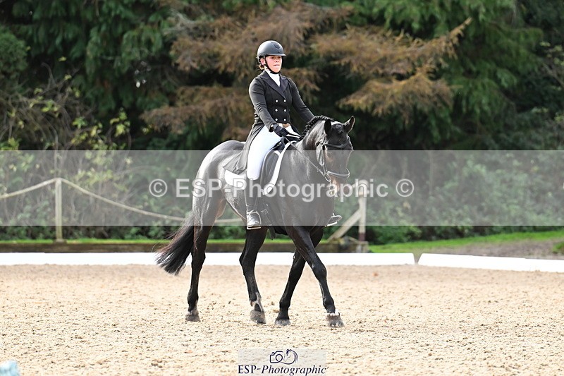 251023A-111739-01686 - B-136-Sophie.Jackson