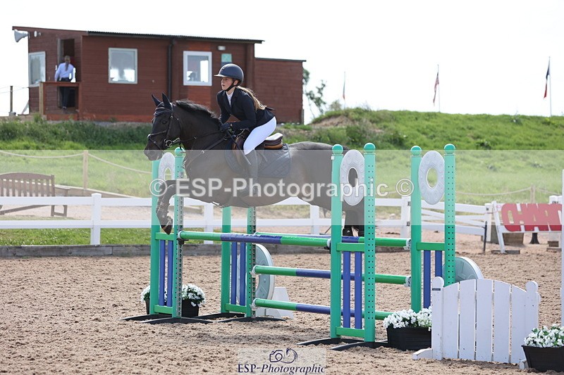 240629A-105747-04339 - Cls 17 Discovery and 90cm Open