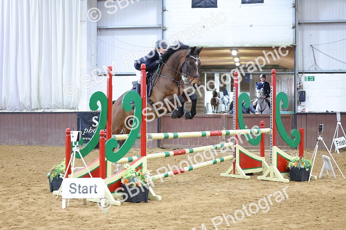 SBM_010039 - Class 21 - Nupafeed Supplements Senior Discovery/ 1m Open - First Round (1.00m)