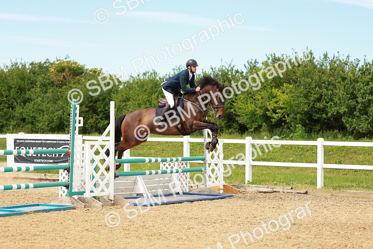 SBM_002259 - Class 4 - Senior Newcomers - 1.10m