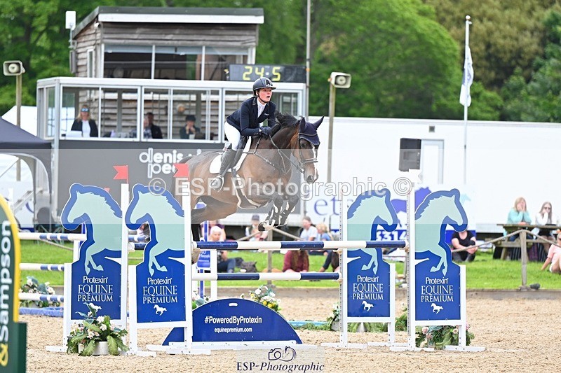 240525-154816-17904 - 530-GLOBAL_FAERLIE_FLASHY-Sanne_de_Jong