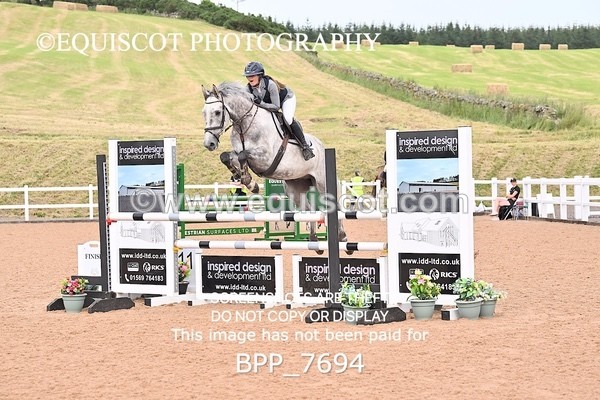 BPP_7694 - CLASS 16 FRI GFS Saddles Senior Newcomers/1.10m Open