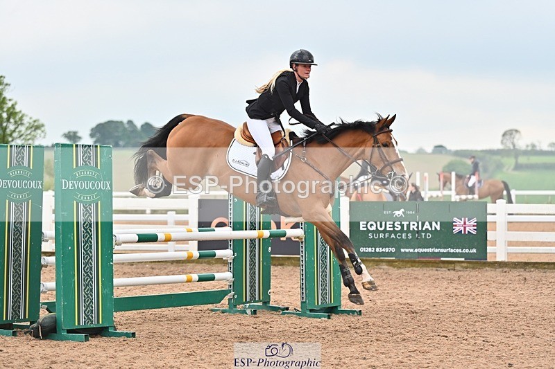 260508-085432-04270 - Cls 17 British Novice and 90cm Open