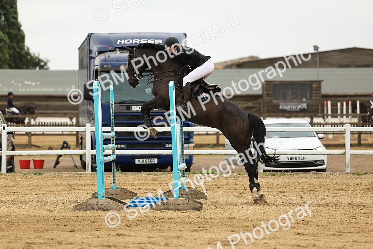 SBM_003841 - Class 4 - Senior Foxhunter - 1.20m Open