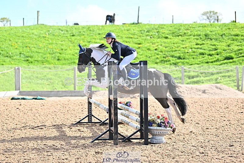 240504A-092934-00884 - Cls 1 Pony Intro 70cm