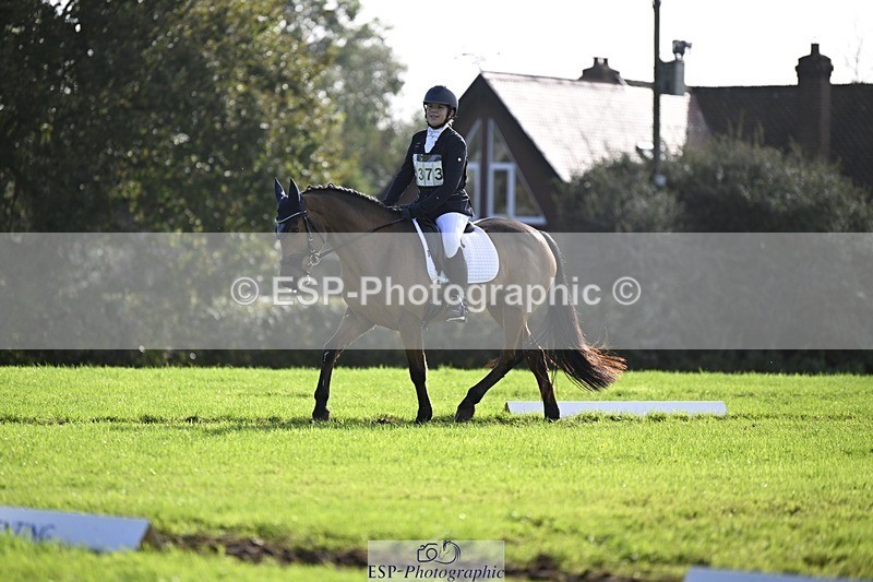 241025-120041-06984 - 373-Isabelle.Thwaite-BEACH.LADY