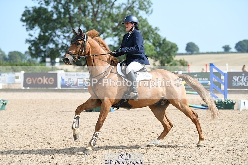 250725-162857-03928 - Cls 10 1.05m Amateur Quali