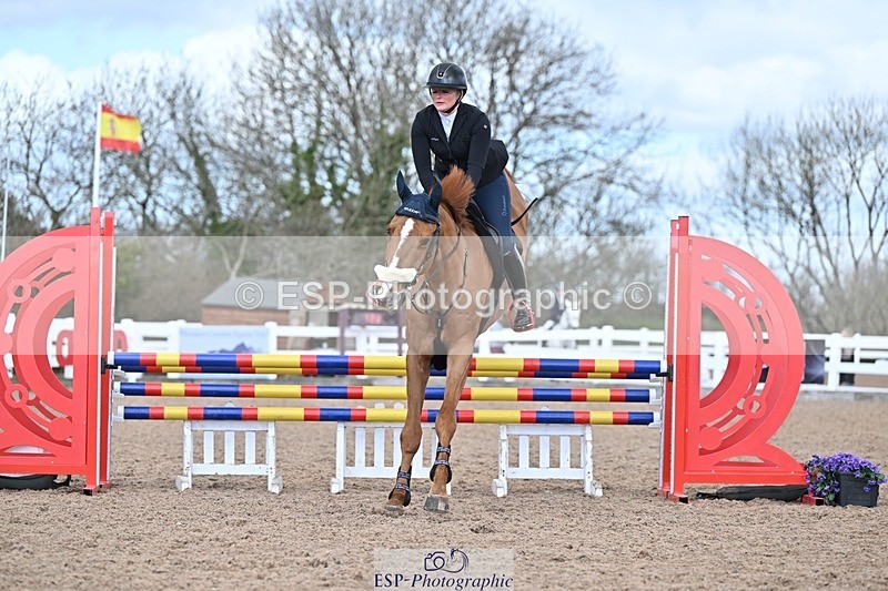 250328-101741-01224 - Cls 8 British Novice and 90cm