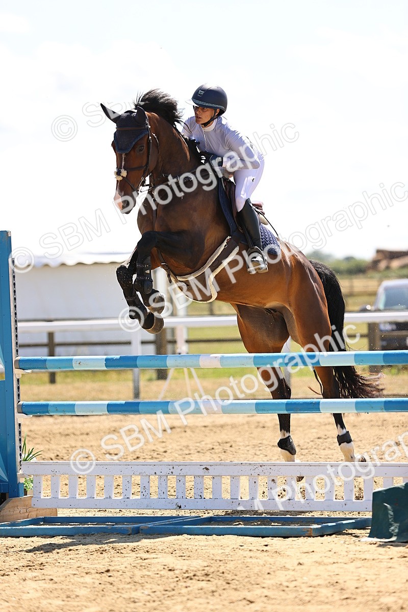 SBM_014995 - Class 15 - Senior Newcomers - 1.10m Open