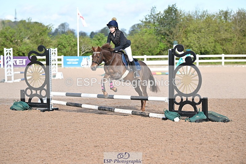 240504A-091208-00025 - Cls 11 Clear Round 50cm