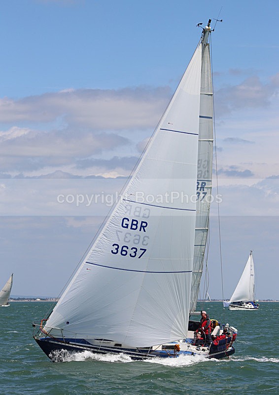 130601 GBR3637 WT7A0983 - ROUND THE ISLAND RACE - 1st June 2013