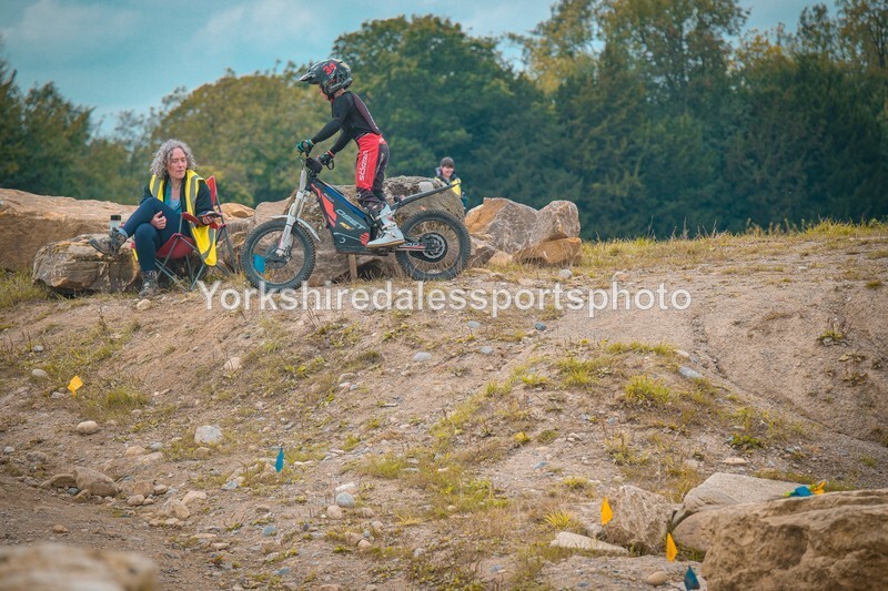 DSCF0363 - Ripon MC Trial 27/09- kids