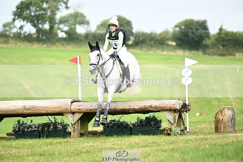 240831A-122402-02100 - 014-Caitlyn.Faull-PENNINEVIEW.SUMMER