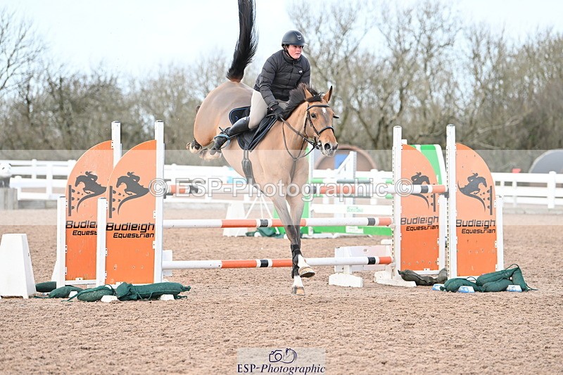 231209A-131540-01864 - Cls 13 Foxhunter & 1.20m Open