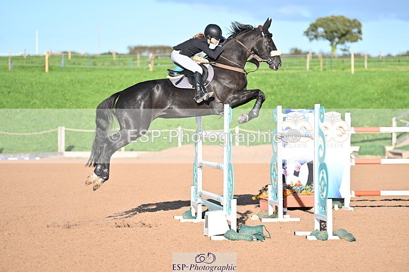 231014A-182230-06577 - Cls 21 National 1.30 & 1.40m Open