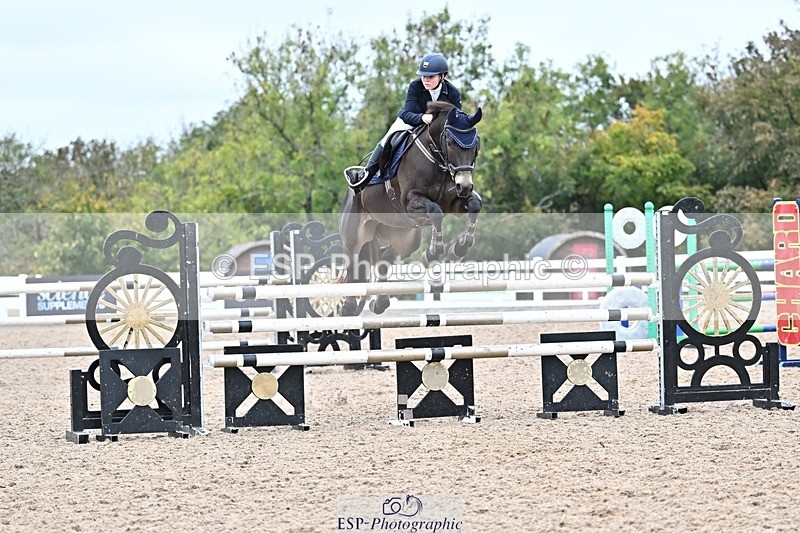 251015-133731-00616 - Cls 4 Newcomers and 1.10m Open