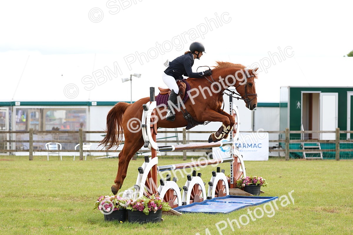 SBM_13421 - Class 206 - Senior Newcomers - 1.10m Open