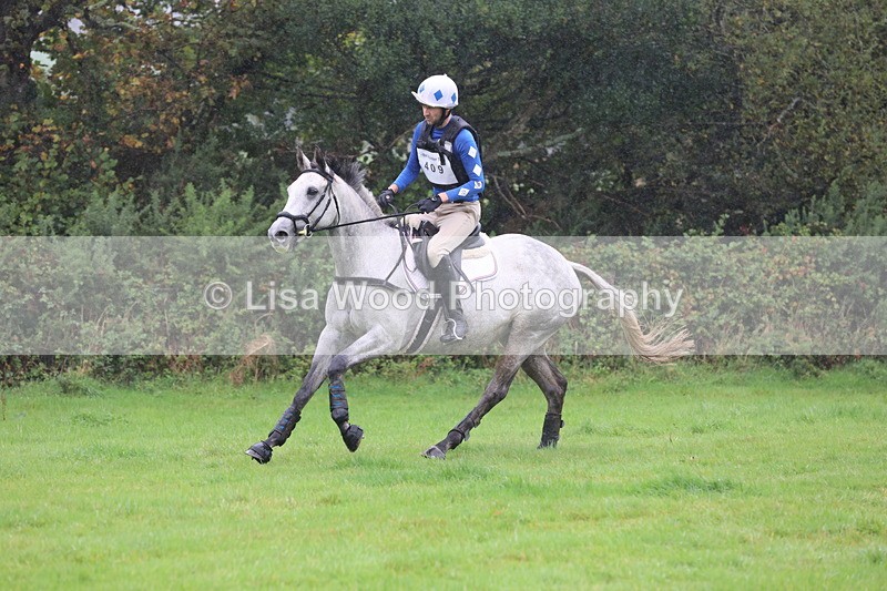 JPP_5395 - Class 4: 80cm: Crossed Logs