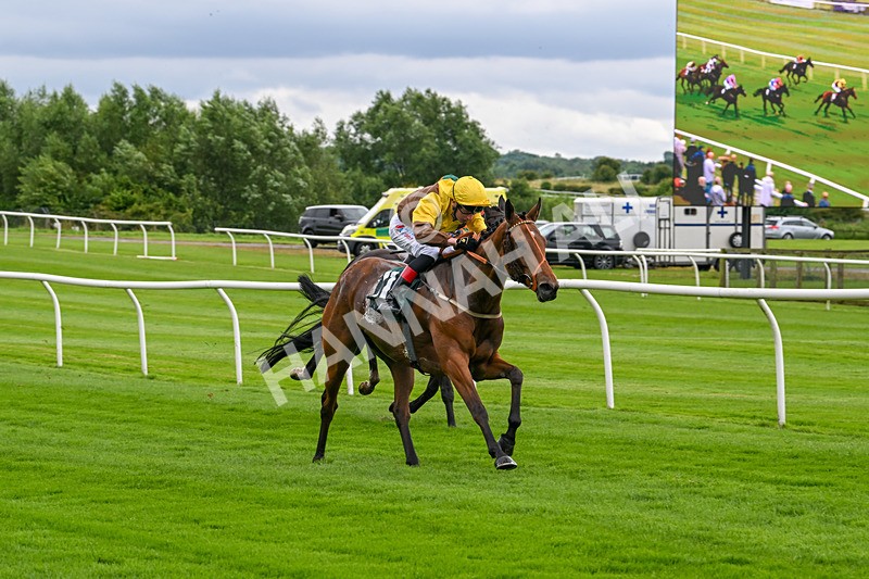 100724-Race 1-Miss Willows-4640 - Race 1