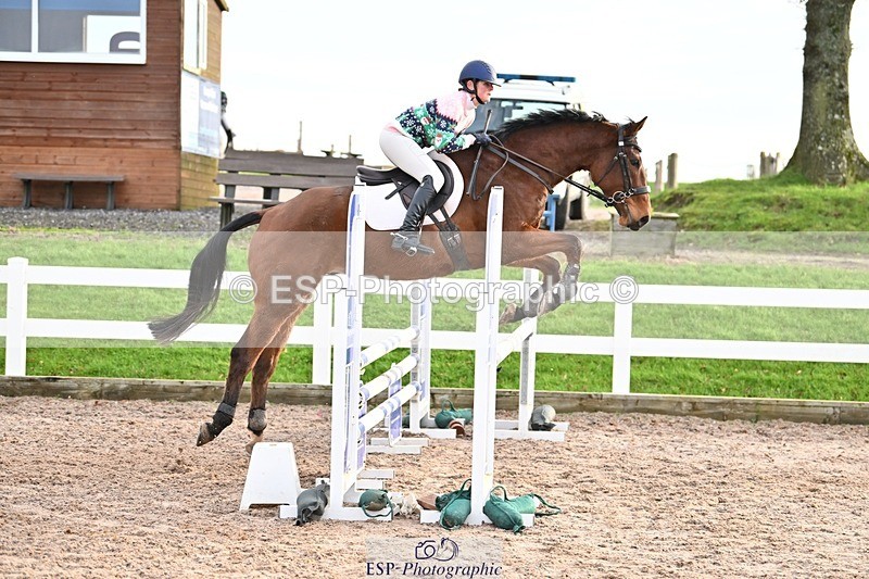 241206-094949-00093 - Cls 2 British Novice and 90cm Open