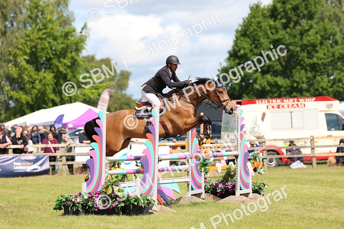 SBM_13631 - Class 206 - Senior Newcomers - 1.10m Open