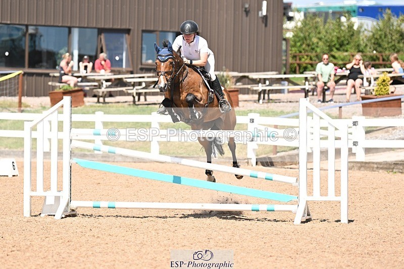 250709-152212-01126 - Cls 6 Snr Fox & 1.20m