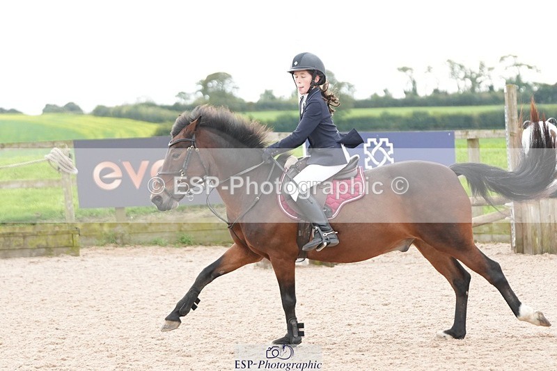 250921-144236-03712 - Cls 20 Pony 80cm Derby