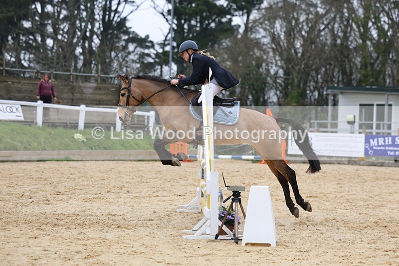 3E7A8300 - Class 12: Junior 80cm