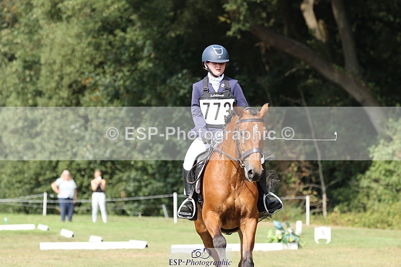 250823A-152325-33098 - PC80 Ride Off