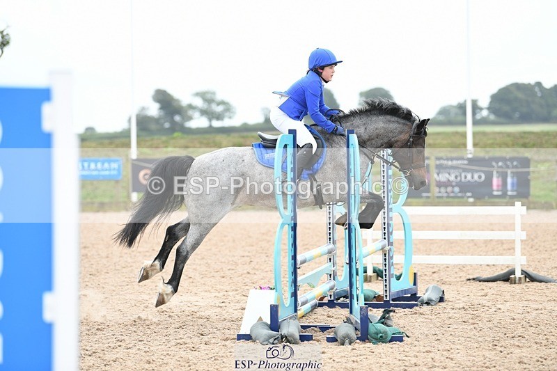 250807-102322-00114 - 70cm Round 1