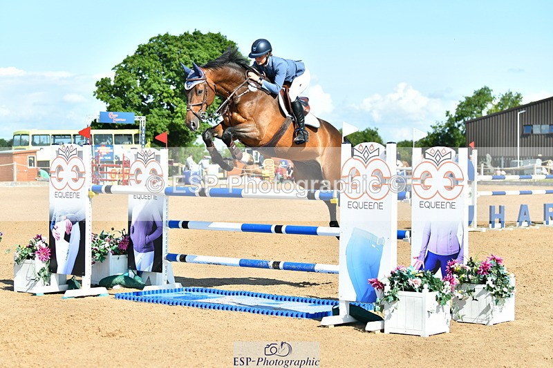 230720A-095235-01842 - Cls 1, 2 Star Small 1.30m