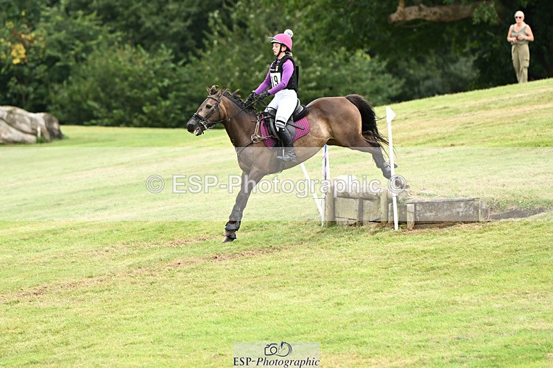 240825X-154646-36572 - 80cm XC 15.30 to 16.30