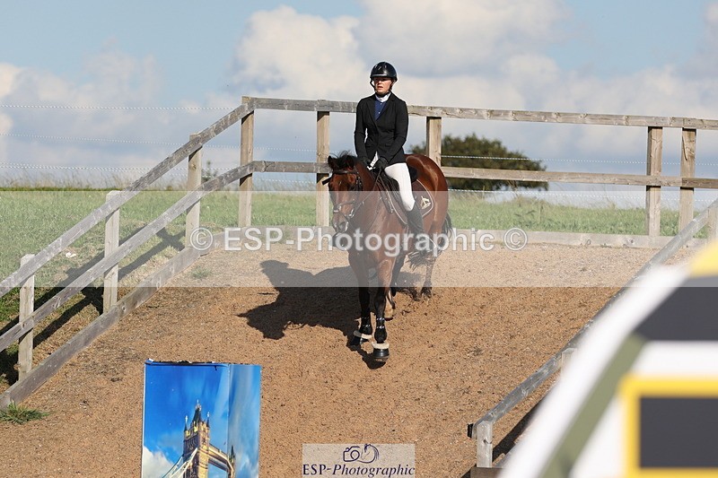 230915A-160110-03006 - Cls 6 Snr 1.05m Derby