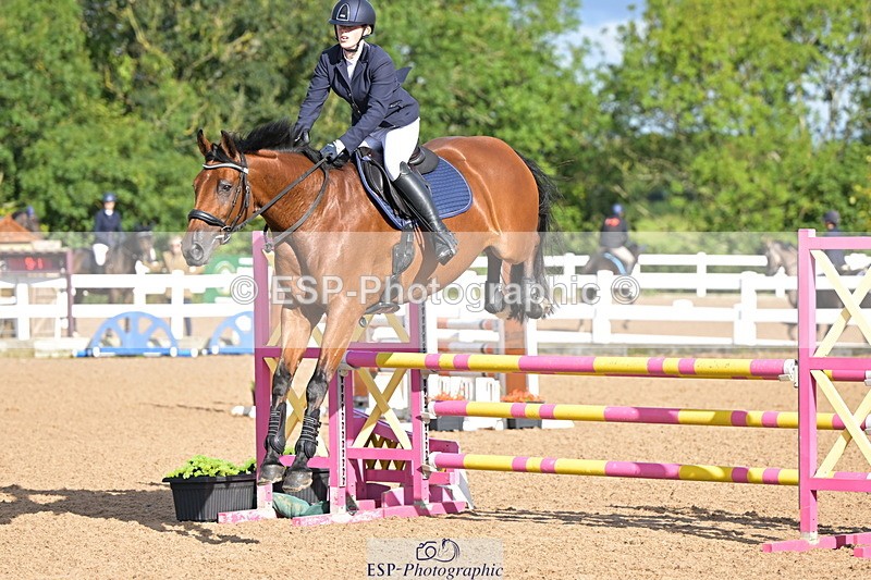 240912A-095045-00800 - Cls 8 Snr British Novice and 90cm Open