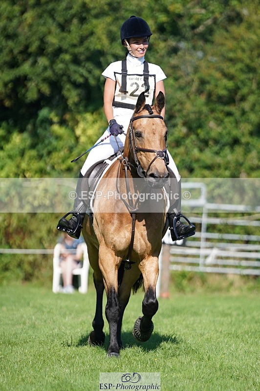 240811A-170908-06551 - 422-