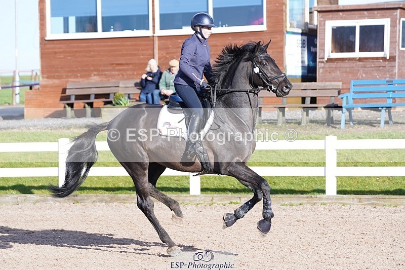 250222-151554-02432 - Cls 15 Foxhunter and 1.20m Open
