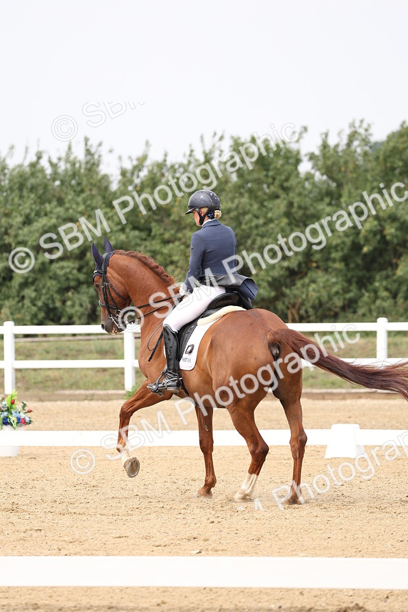 SBM_007526 - Class 9 - FEI INT I - 14.57-15.45