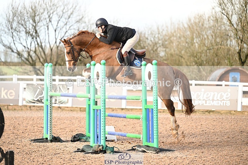 251206-140233-01233 - Cls 13 Snr Foxhunter and 1.20m